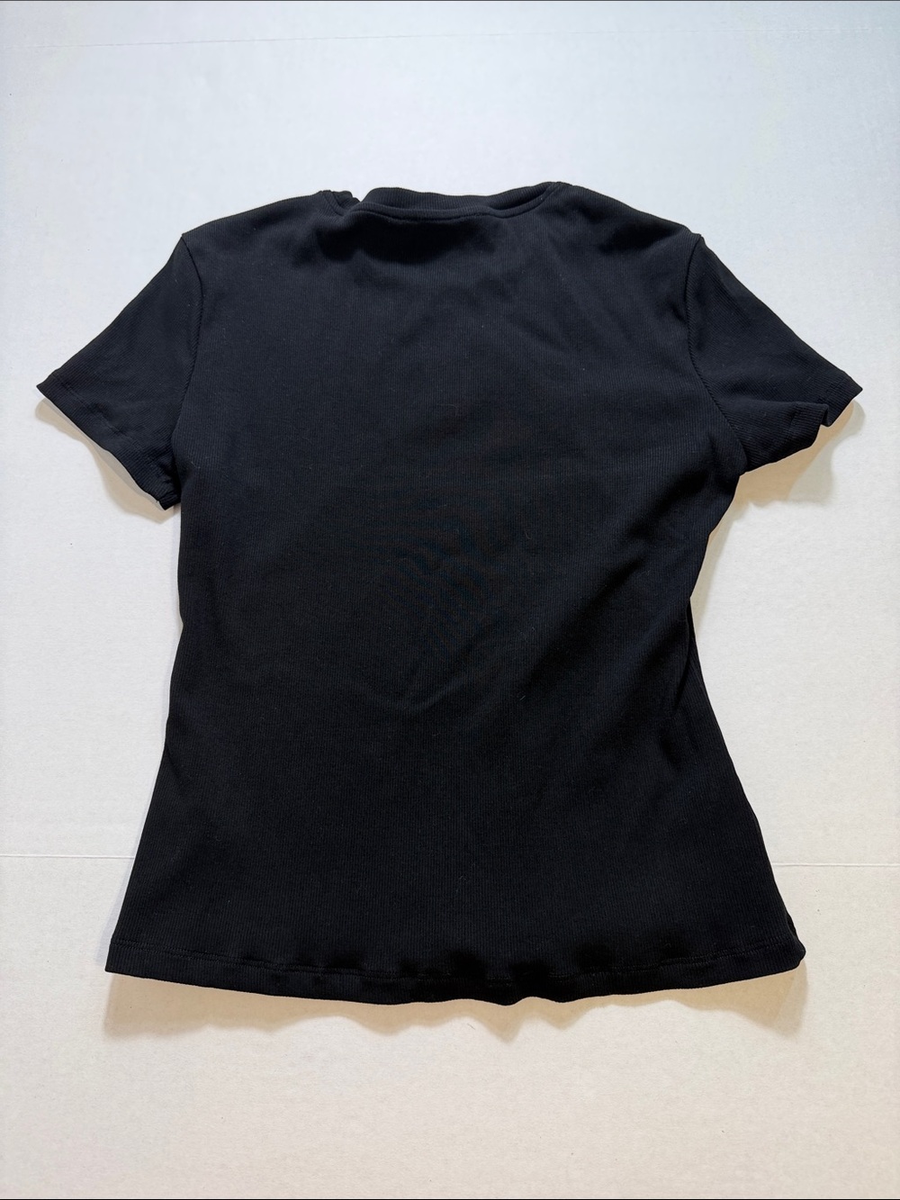 Loewe Monogram Embroidered Fitted Ribbed Cropped Tee - Picture 9 of 9